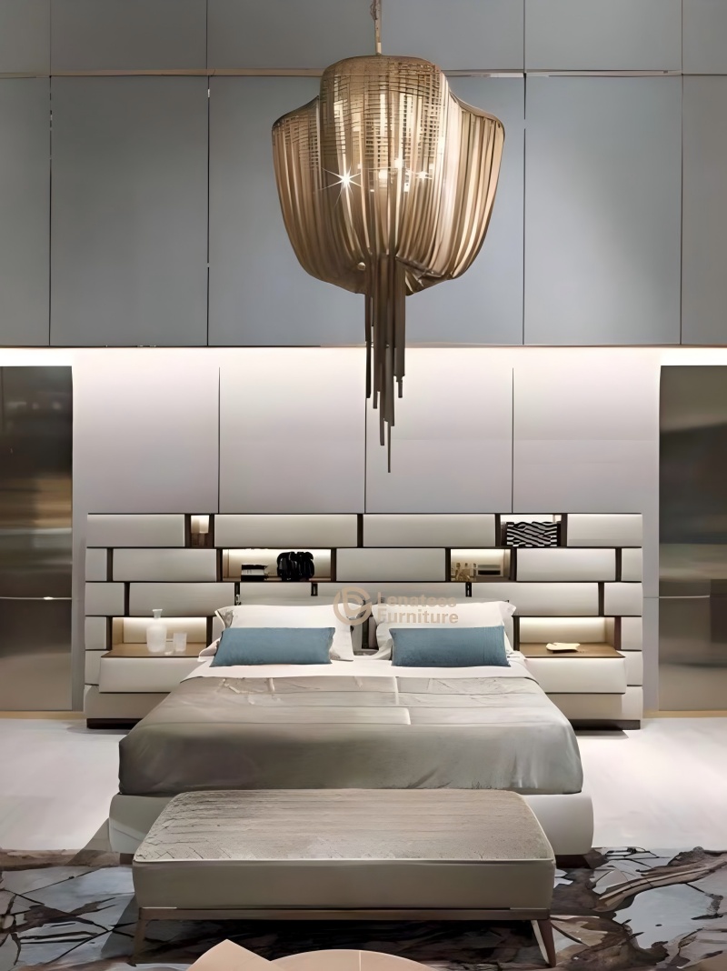 Geometrisk metallfinish, ett avancerat uttryck för en minimalistisk säng
